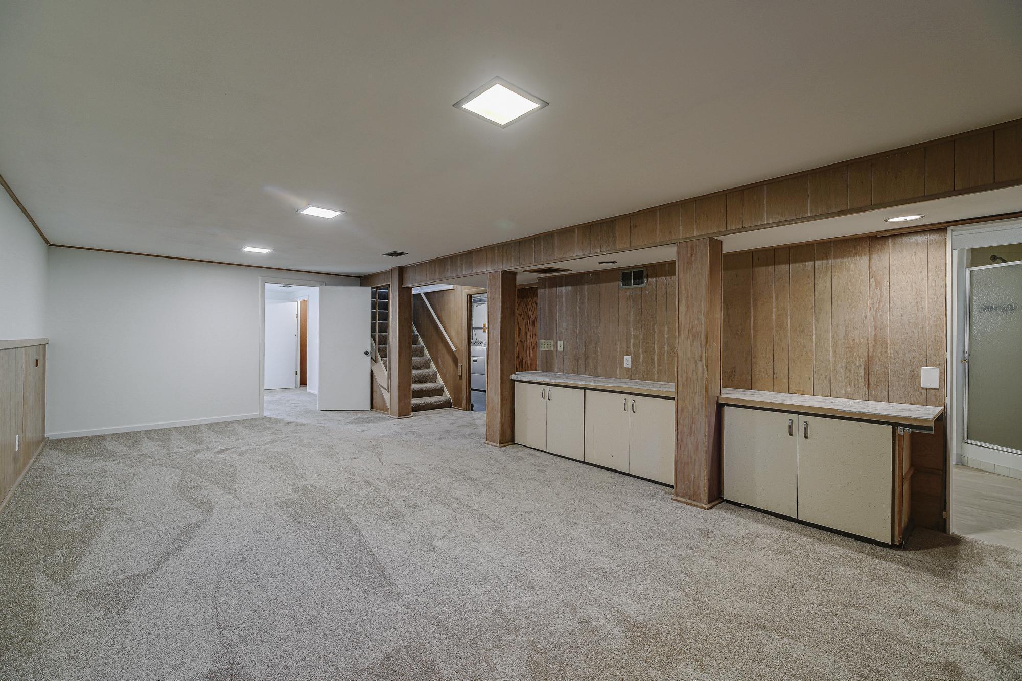 9824 Fremont Avenue S