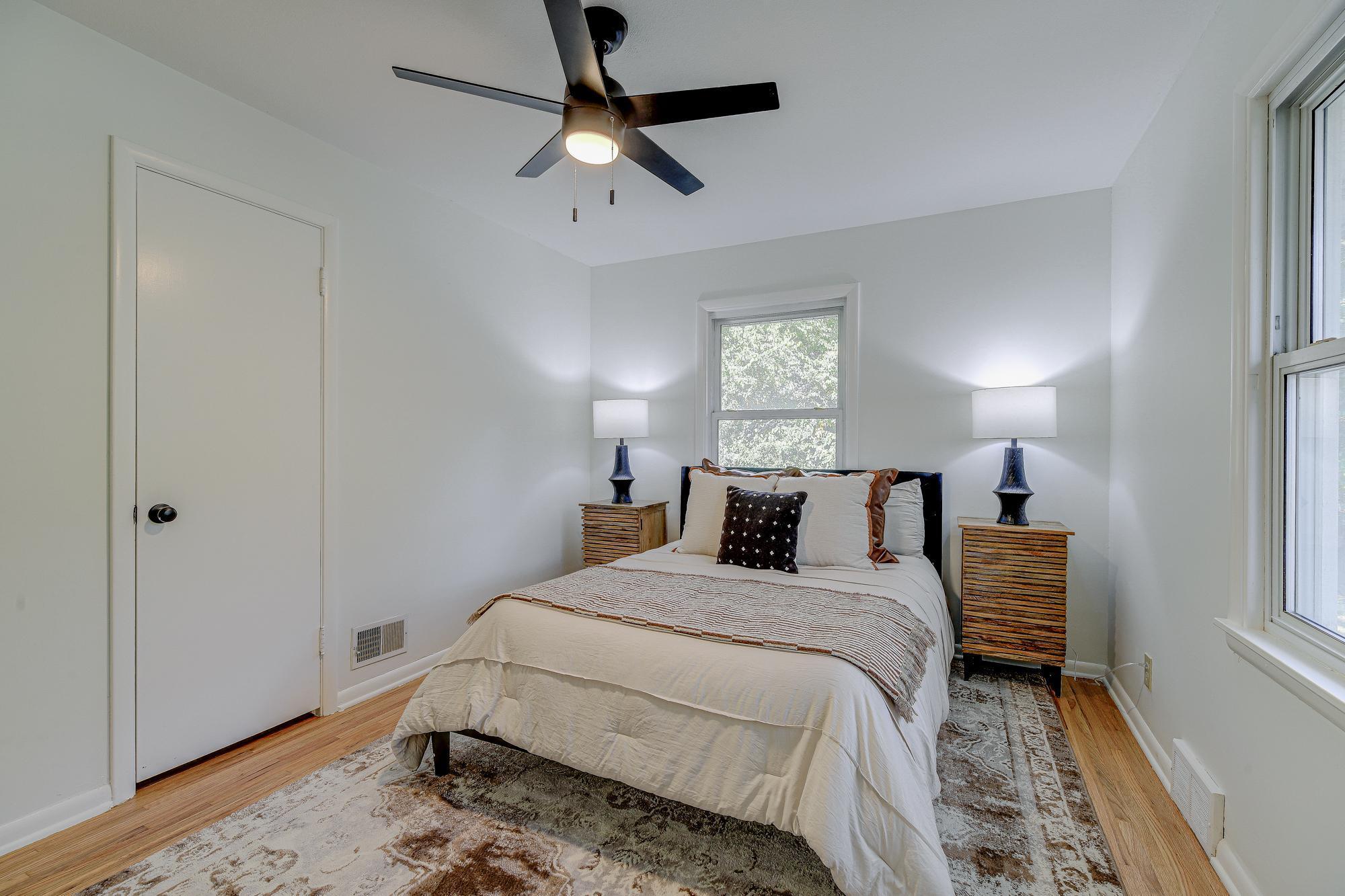 9824 Fremont Avenue S