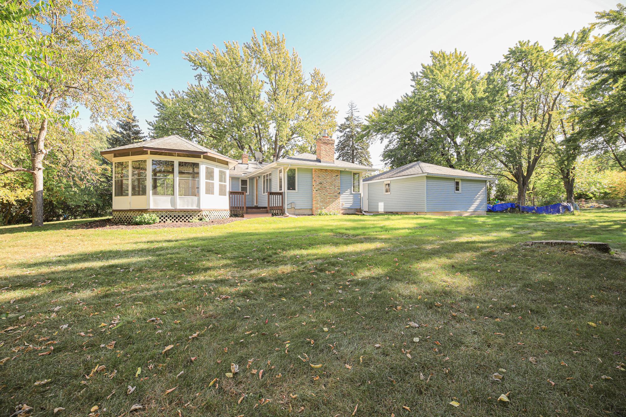 9824 Fremont Avenue S