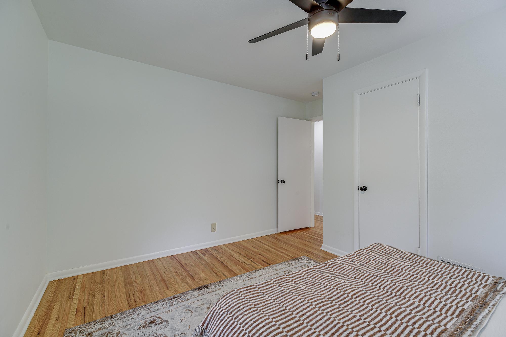 9824 Fremont Avenue S