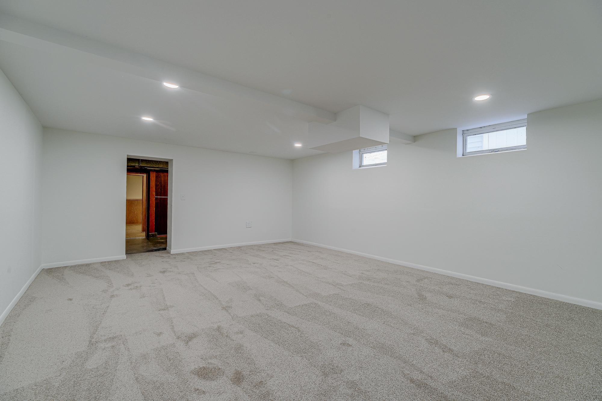 9824 Fremont Avenue S