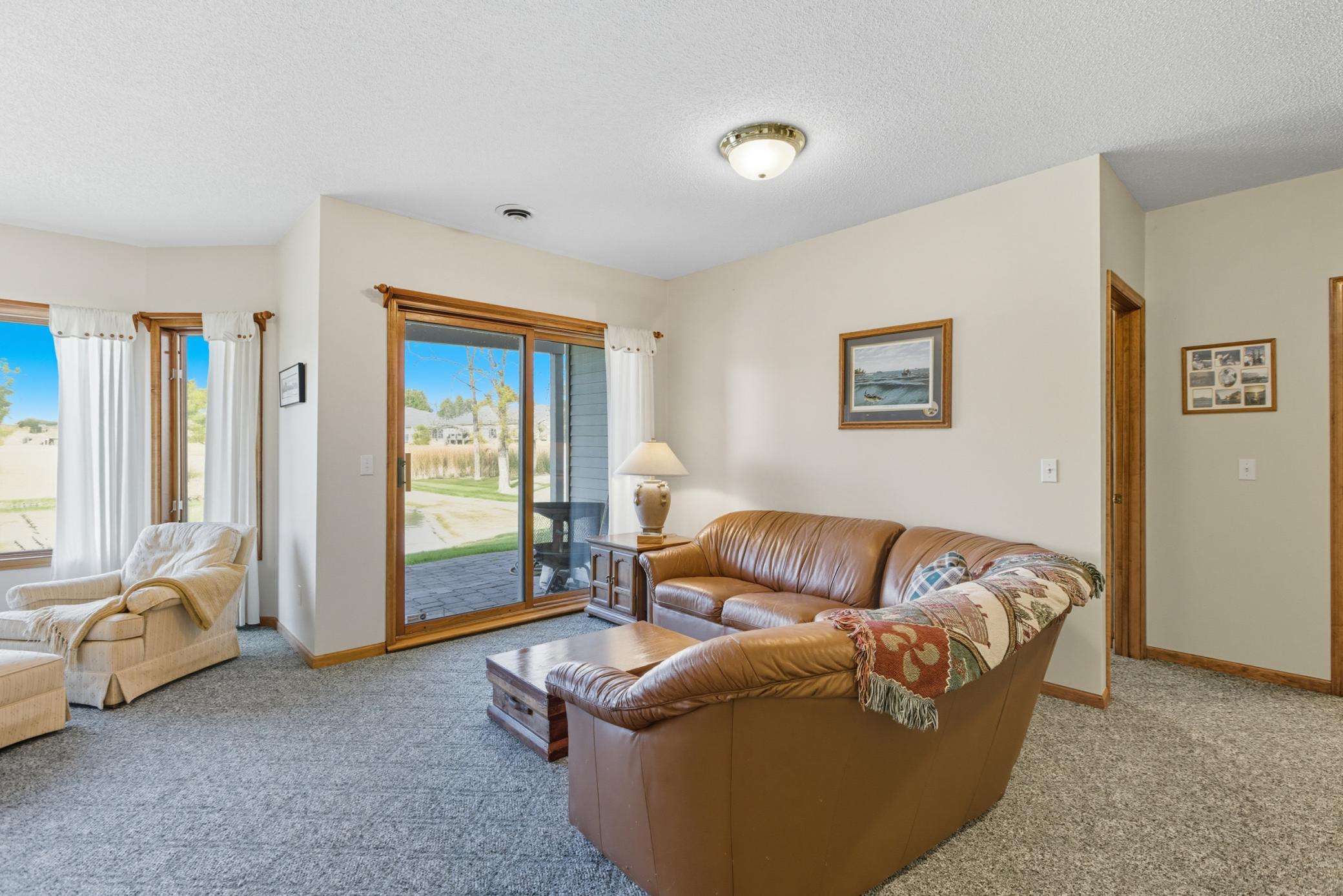 18160 39th Avenue N Unit: 7