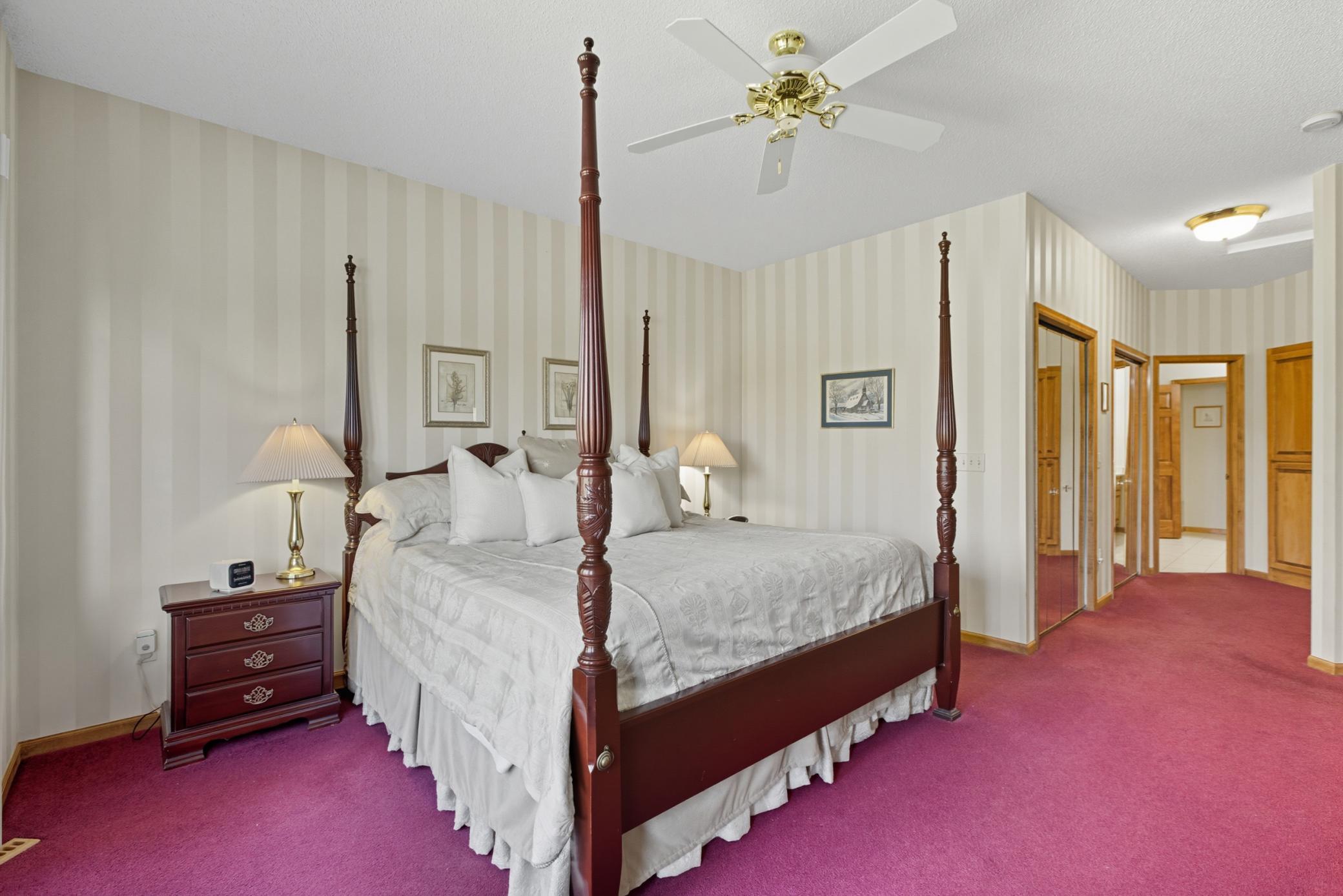 18160 39th Avenue N Unit: 7