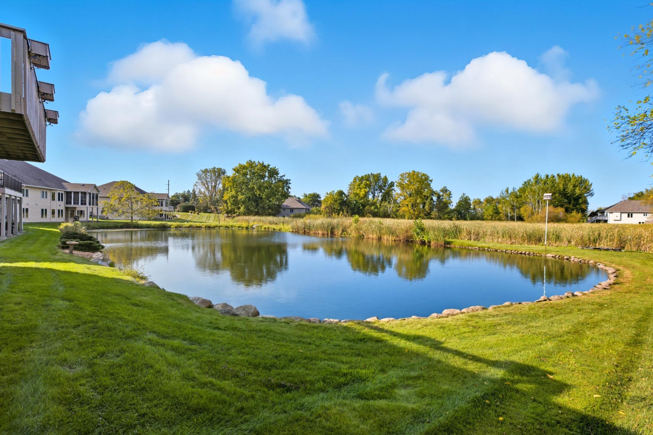 18160 39th Avenue N Unit: 7