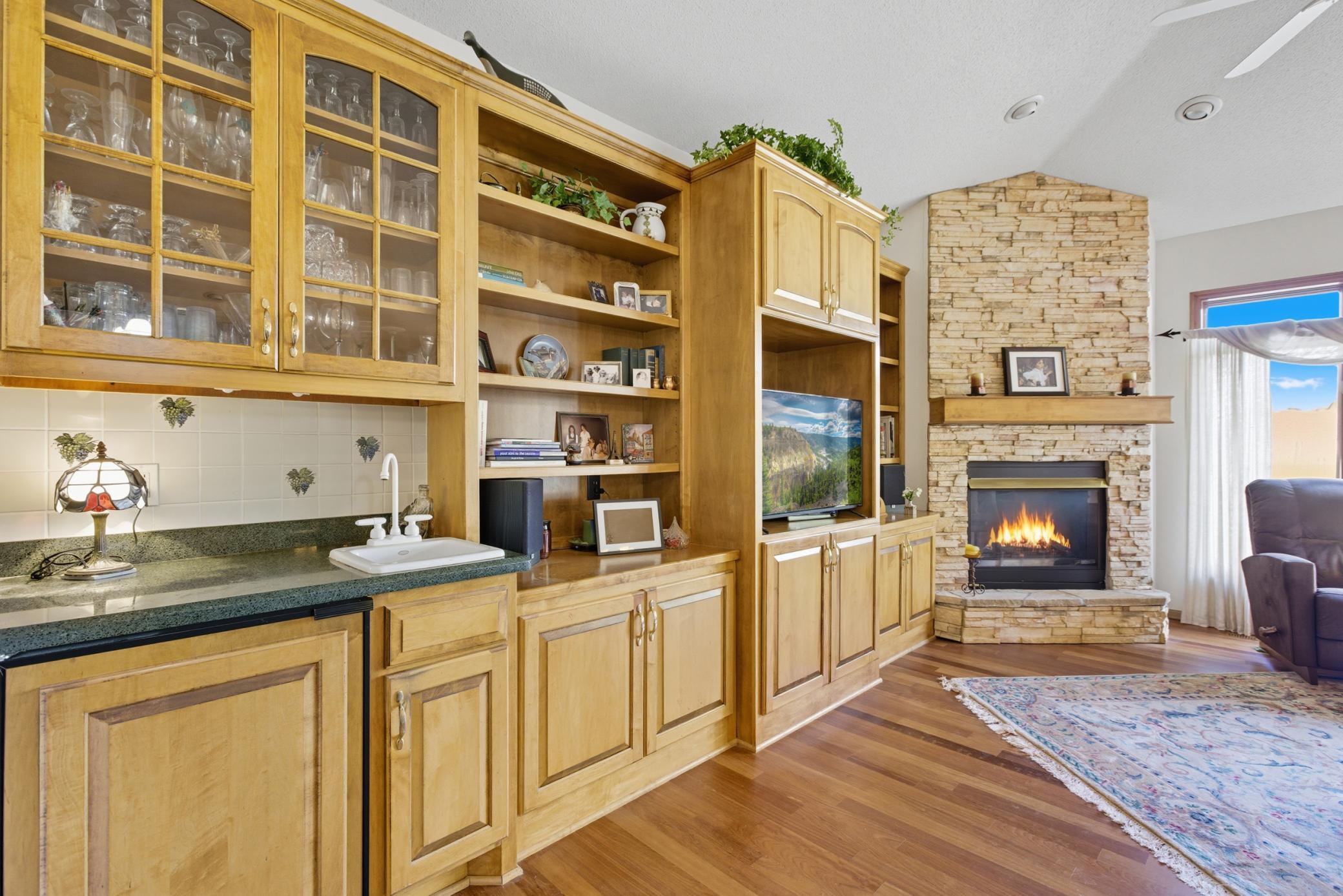 18160 39th Avenue N Unit: 7