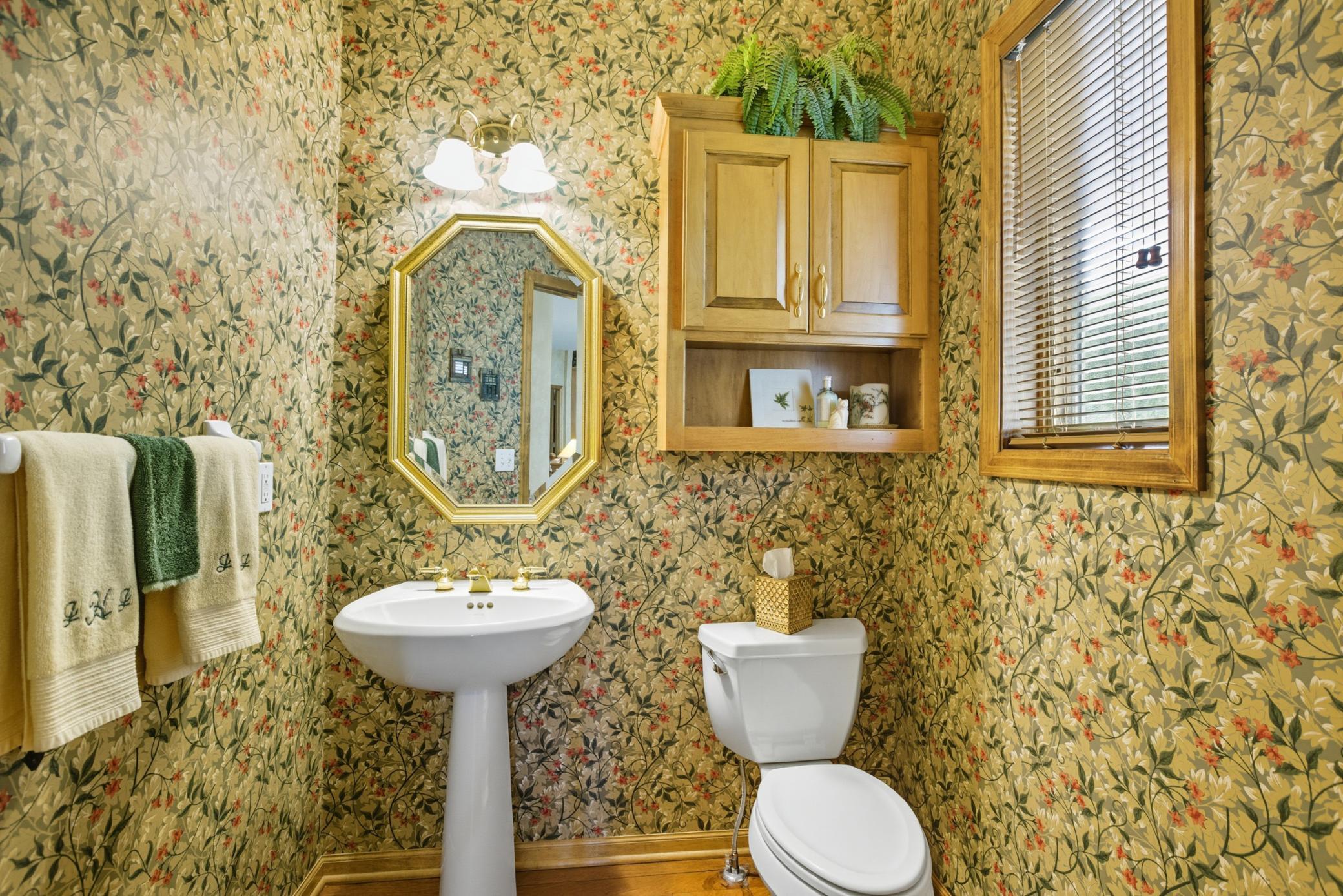 18160 39th Avenue N Unit: 7