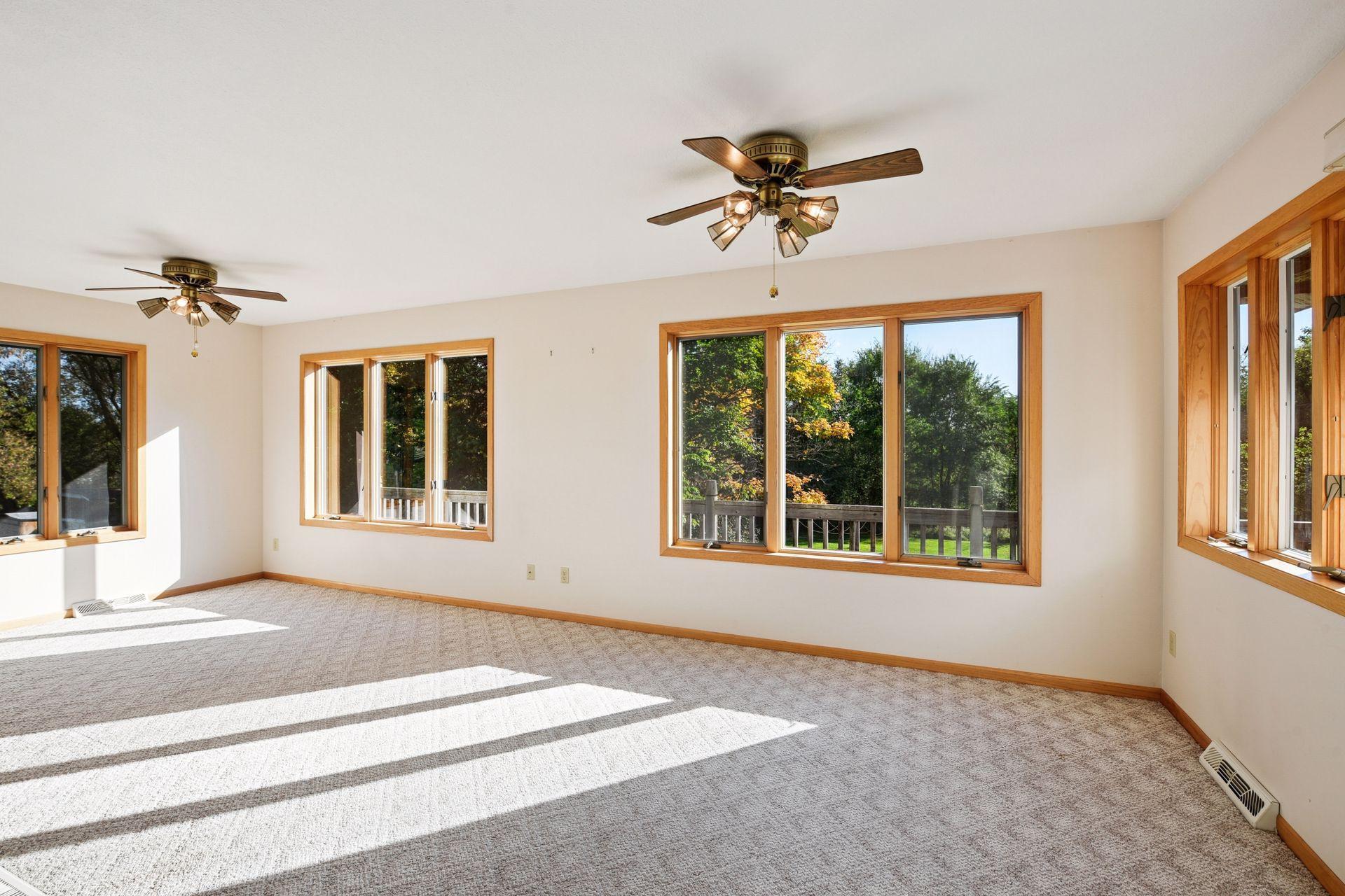 5982 Farmington Avenue SE