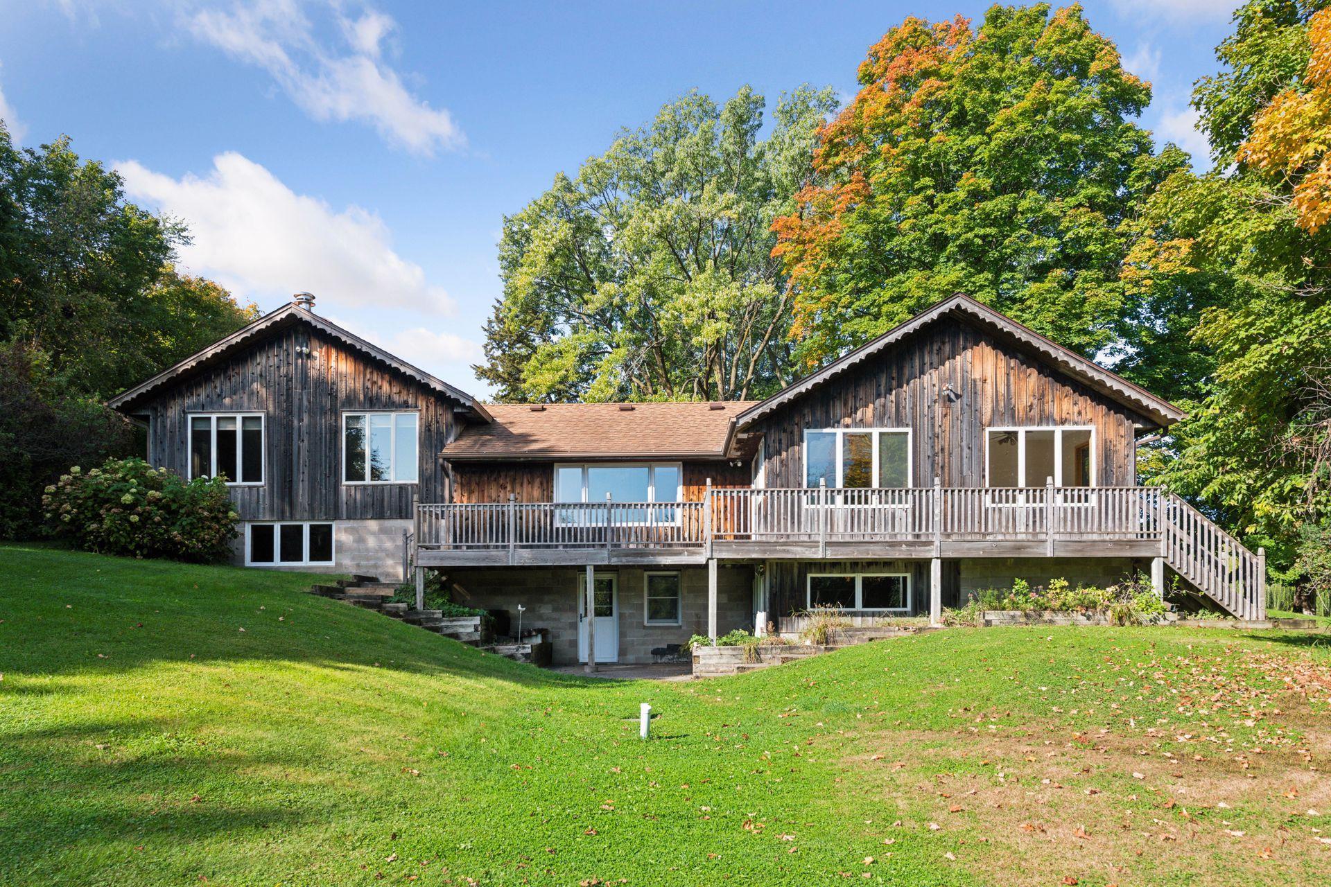 5982 Farmington Avenue SE