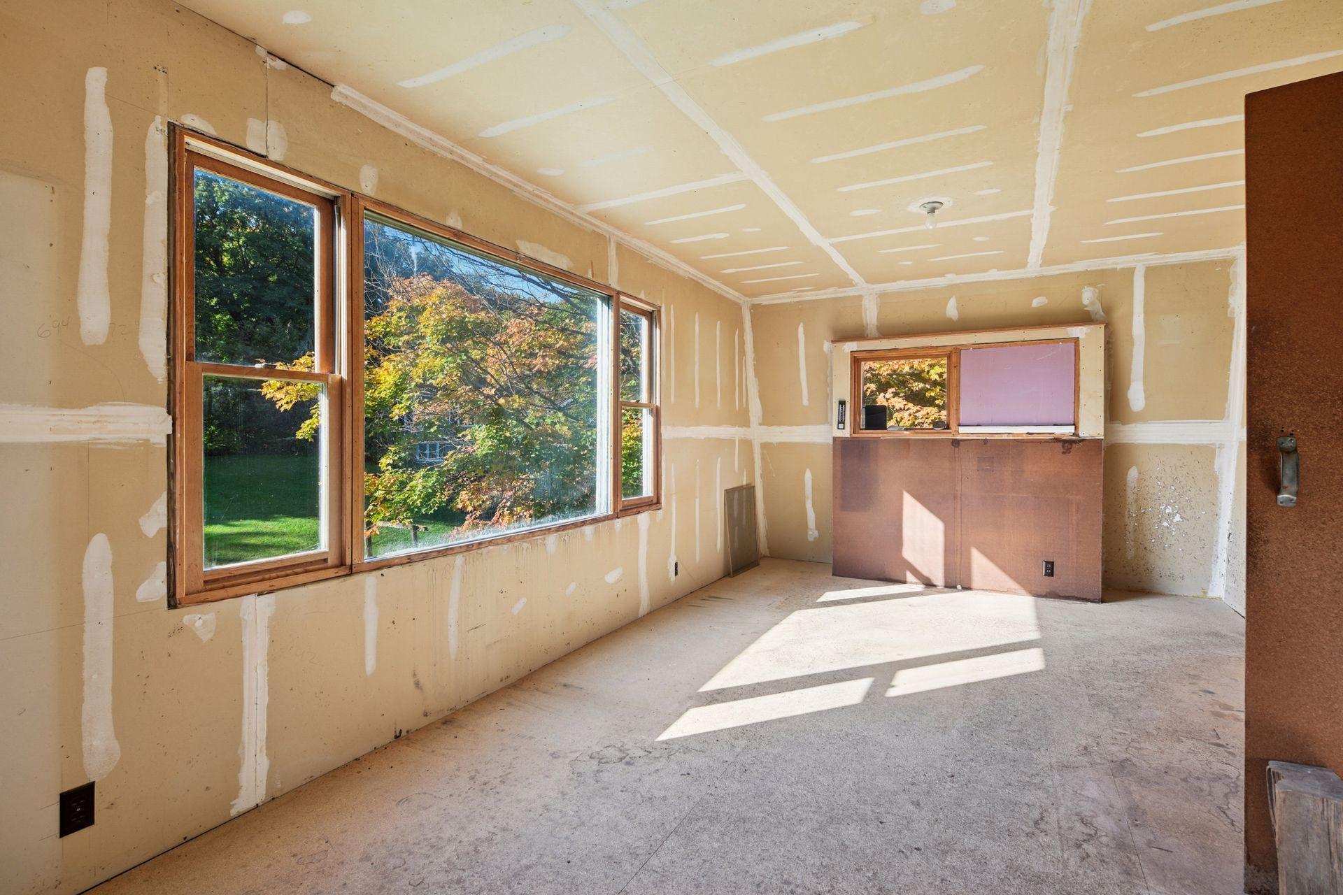 5982 Farmington Avenue SE