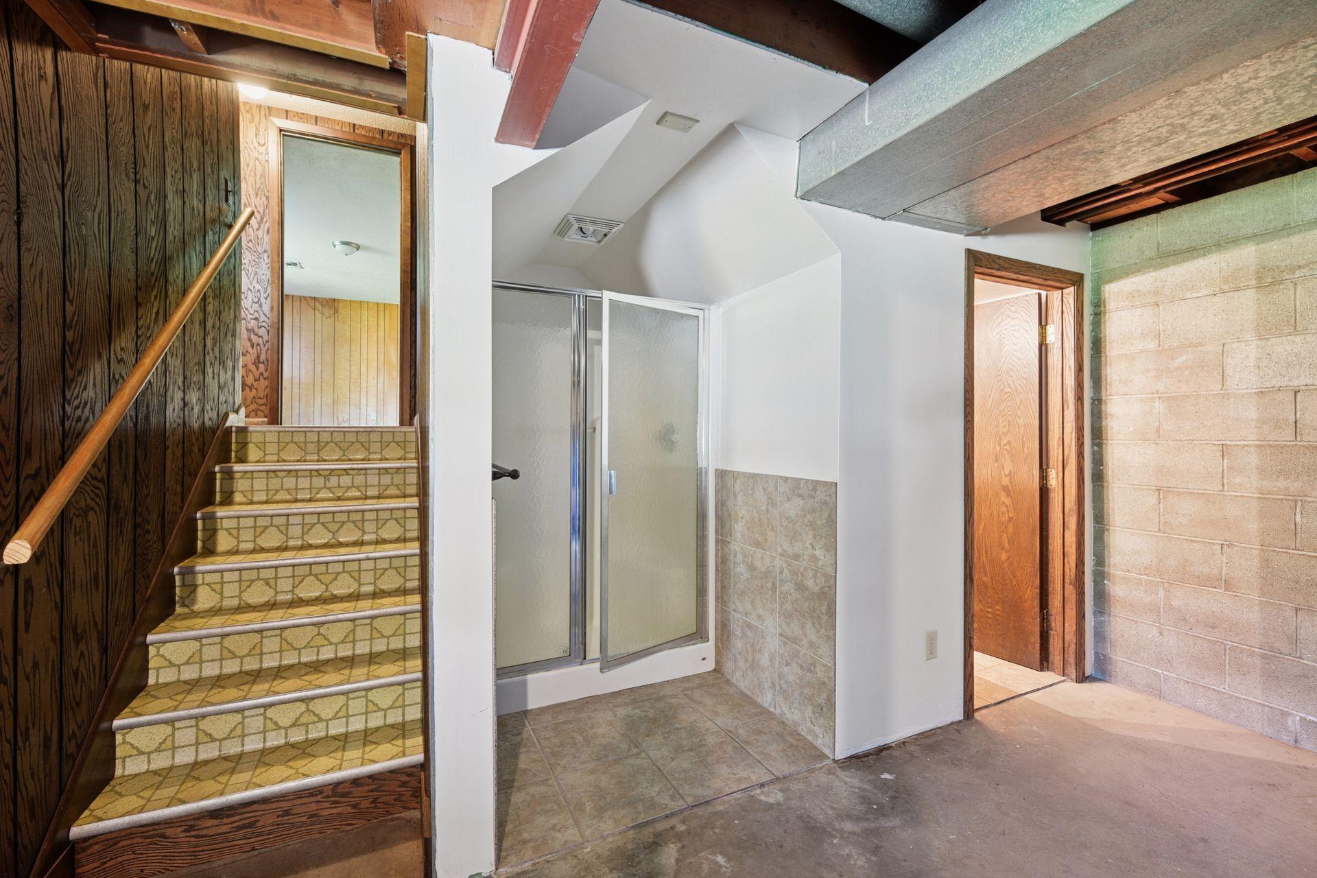 5982 Farmington Avenue SE