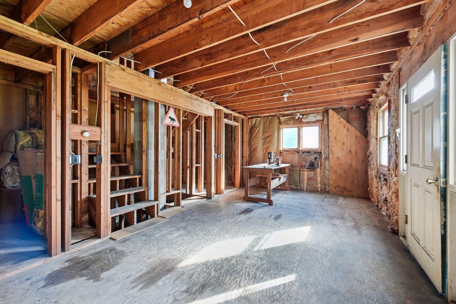 5982 Farmington Avenue SE