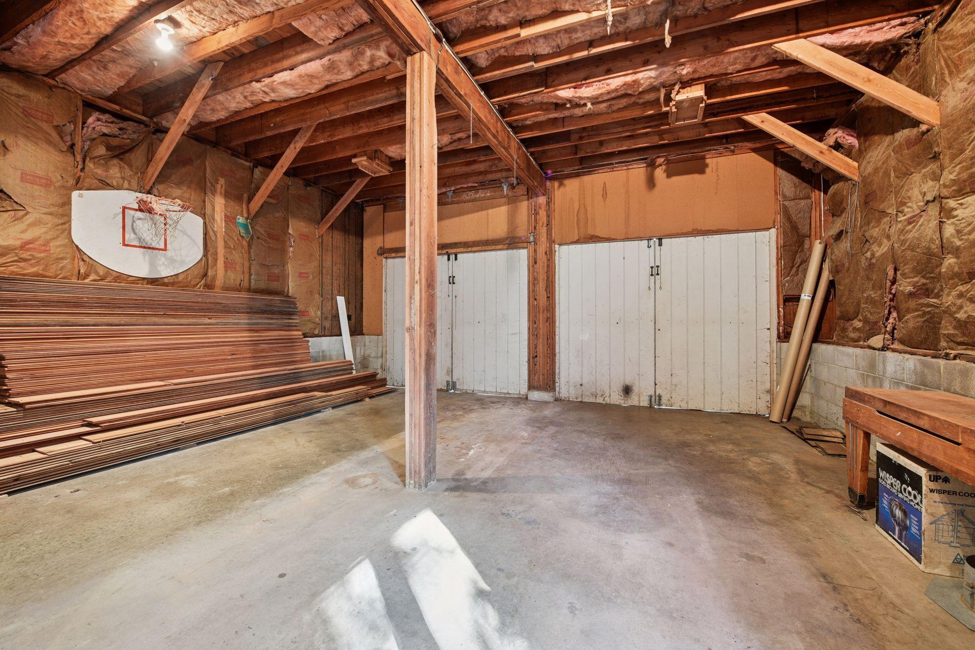 5982 Farmington Avenue SE