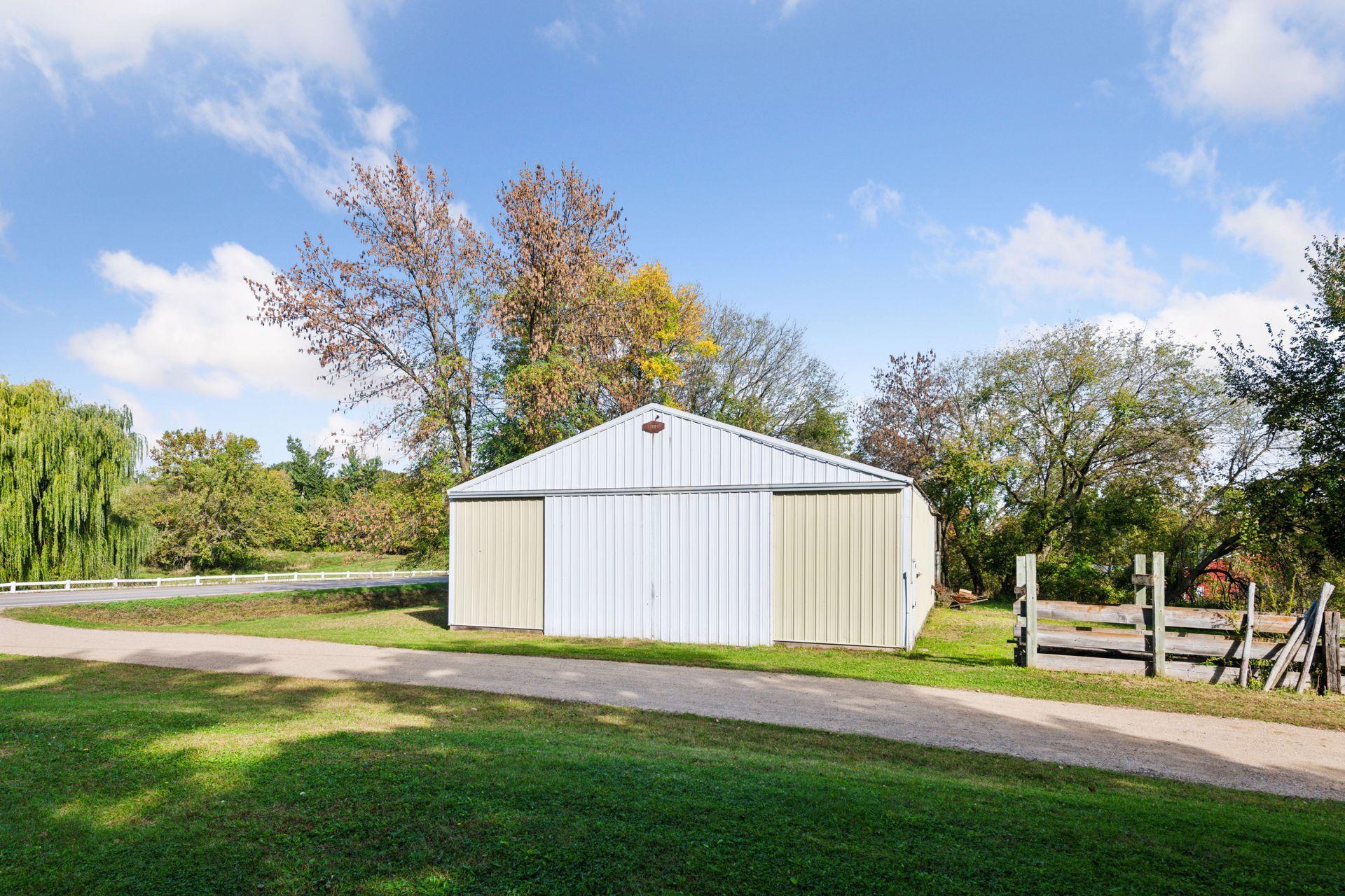 5982 Farmington Avenue SE