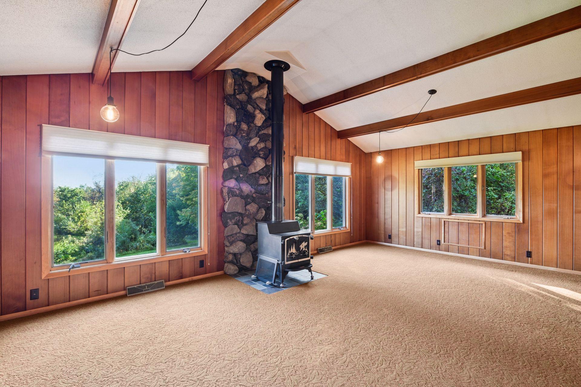 5982 Farmington Avenue SE