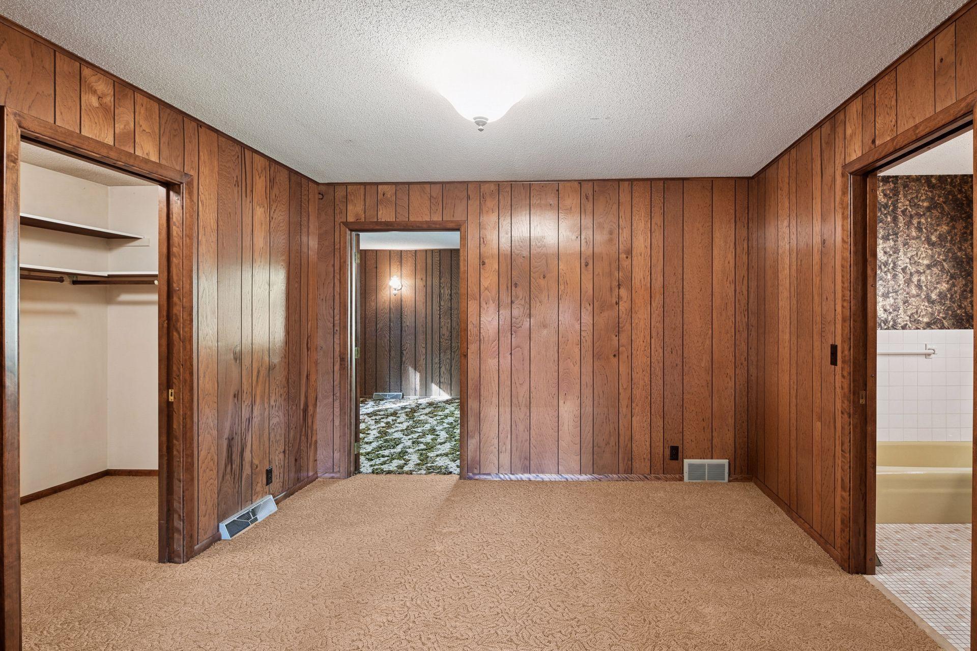 5982 Farmington Avenue SE