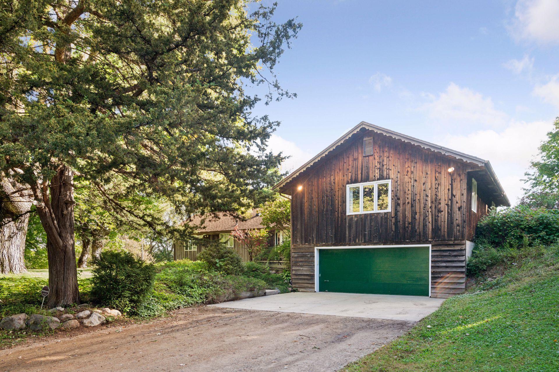 5982 Farmington Avenue SE