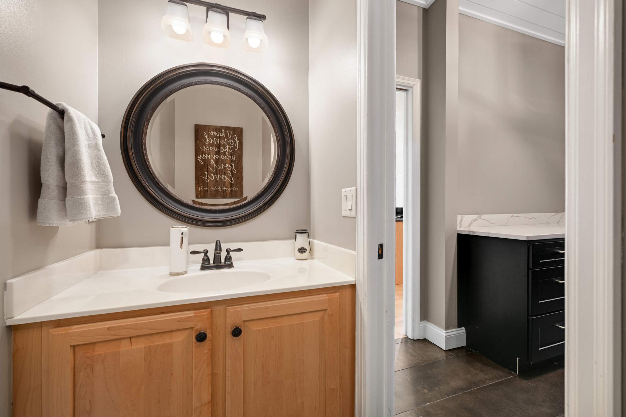 3055 Knollridge Drive NW