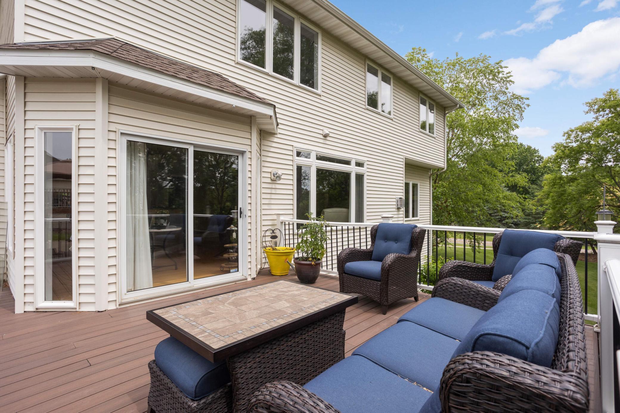 3055 Knollridge Drive NW