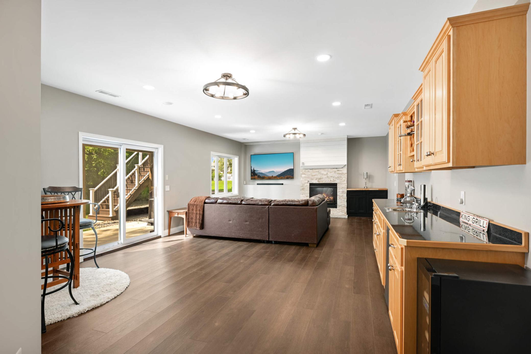 3055 Knollridge Drive NW