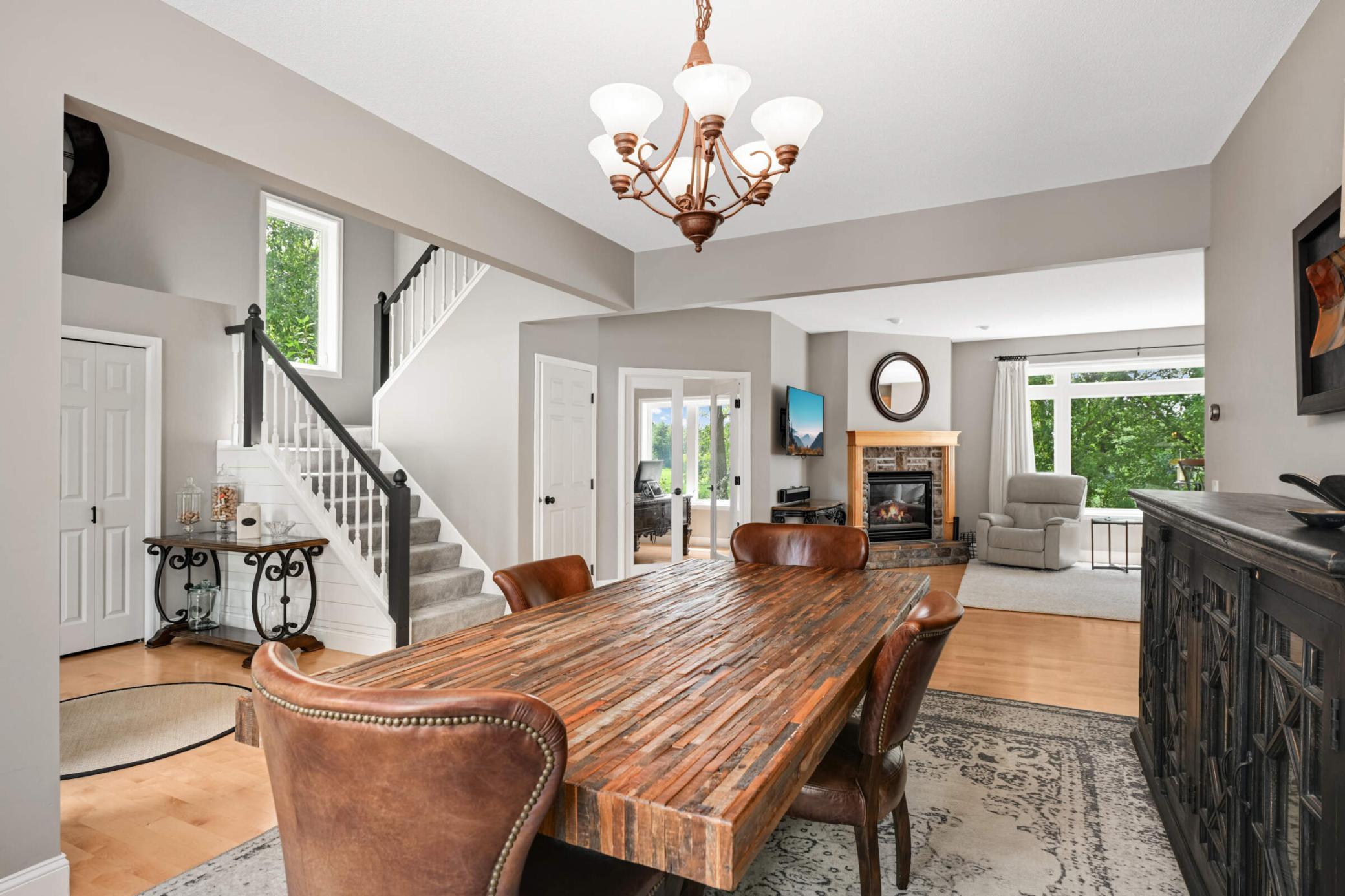 3055 Knollridge Drive NW