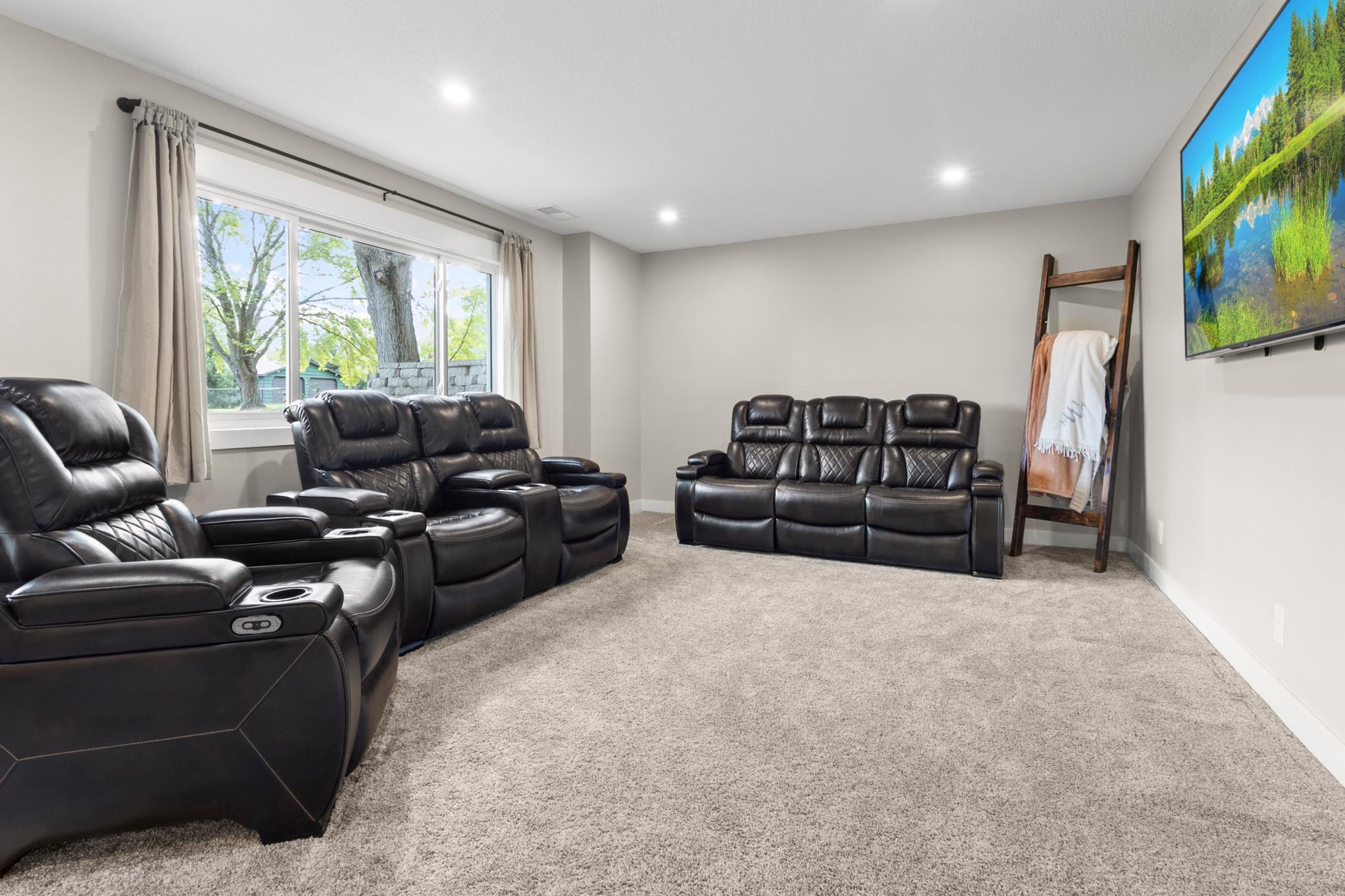 18863 Twin Lakes Road NW