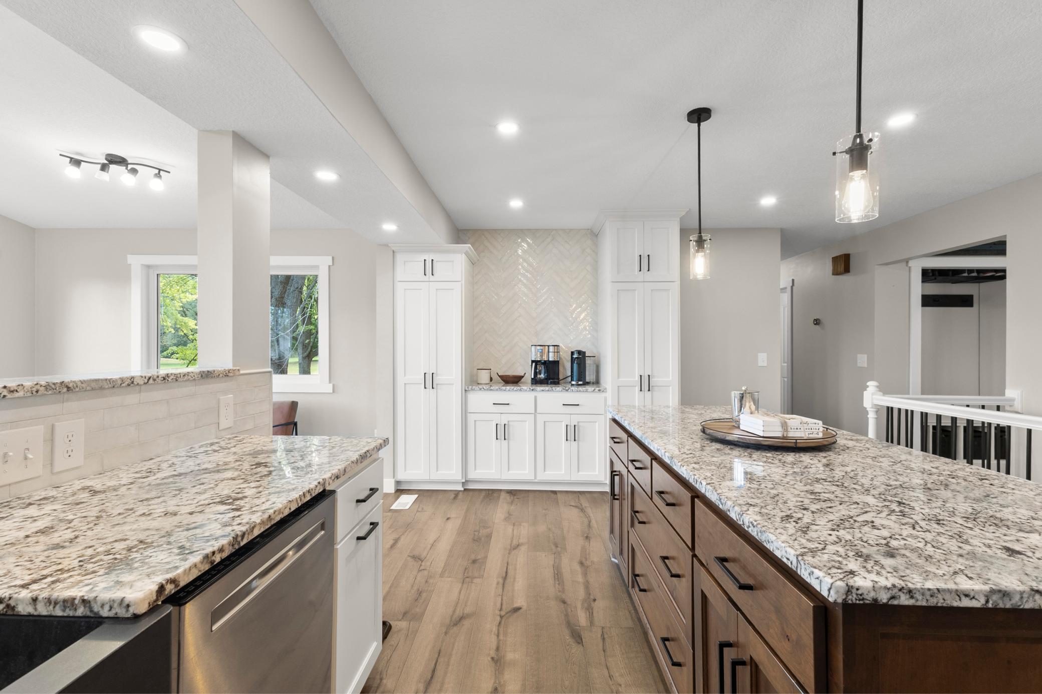 18863 Twin Lakes Road NW