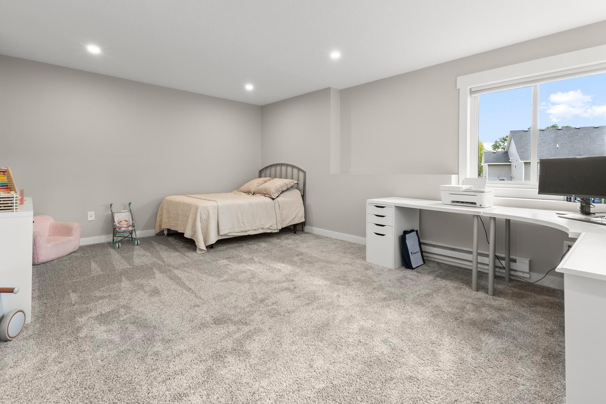 18863 Twin Lakes Road NW