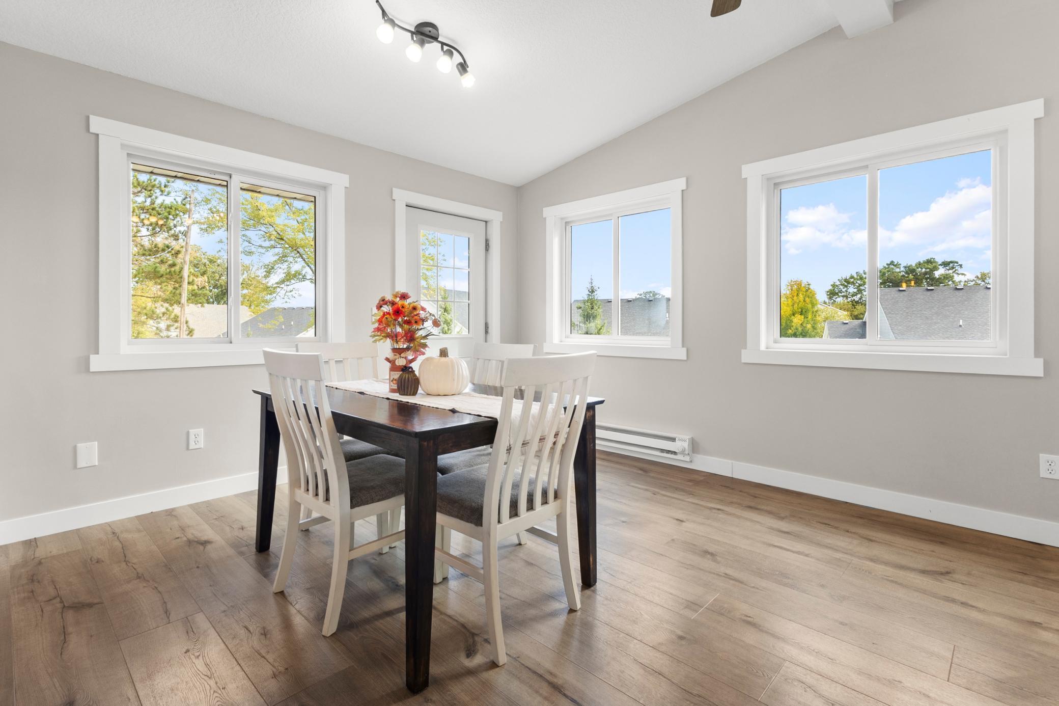 18863 Twin Lakes Road NW