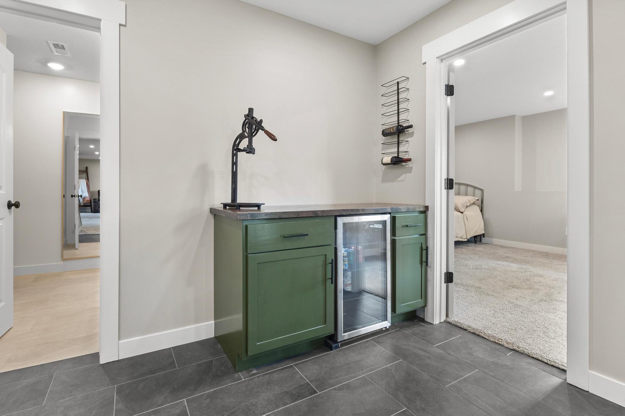 18863 Twin Lakes Road NW