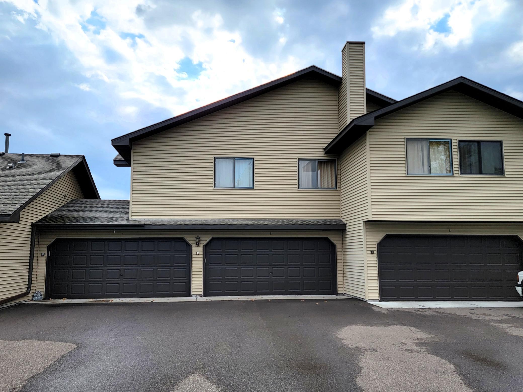 5465 Orleans Lane N Unit: 2