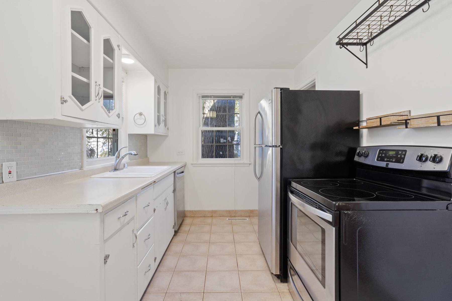 2700 Georgia Avenue S