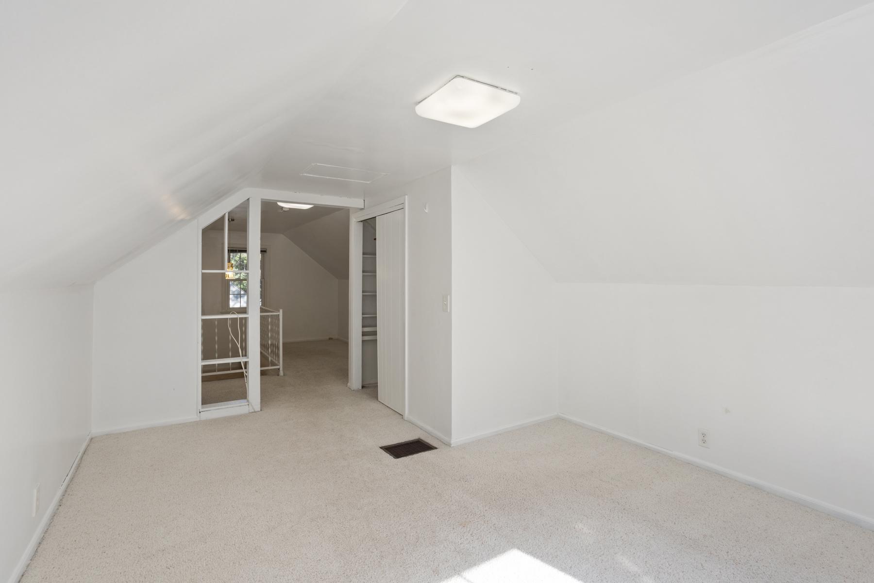 2700 Georgia Avenue S