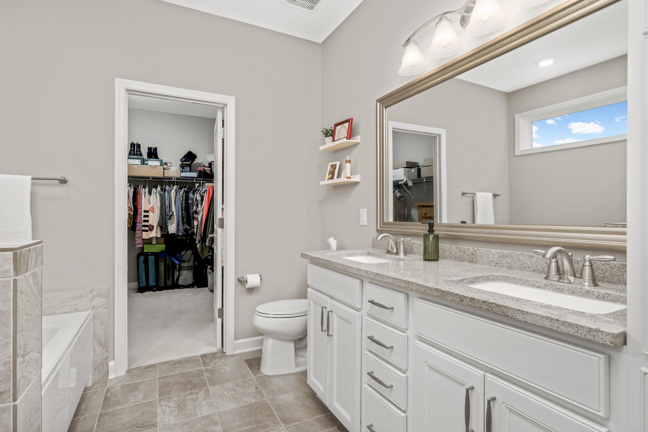 4955 Grandview Avenue