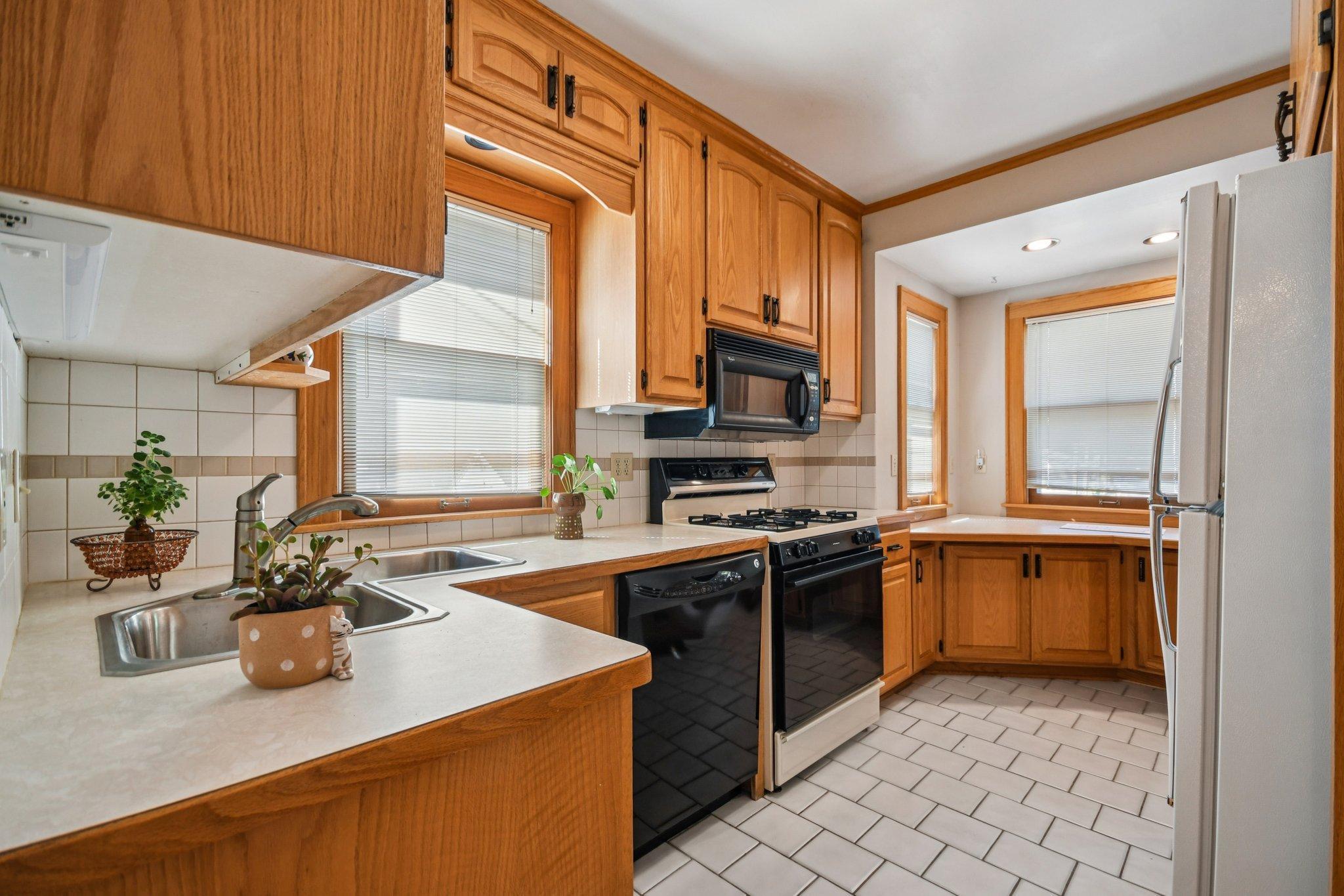 5536 Emerson Avenue S