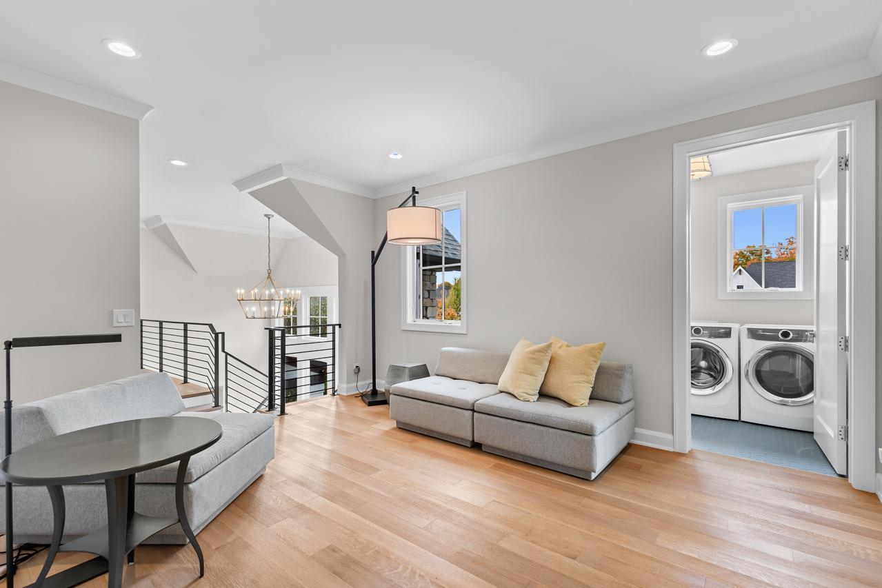 6505 Hawks Pointe Lane