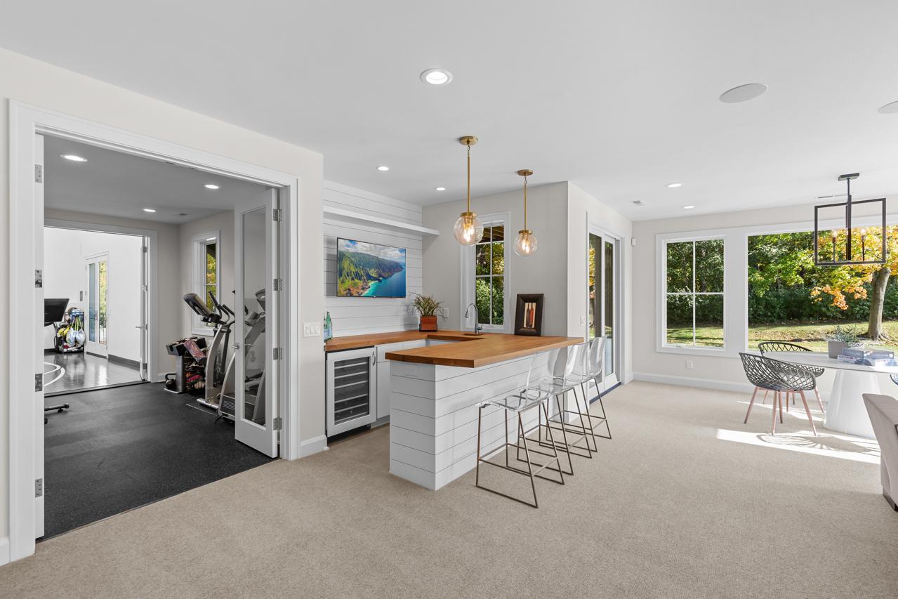 6505 Hawks Pointe Lane