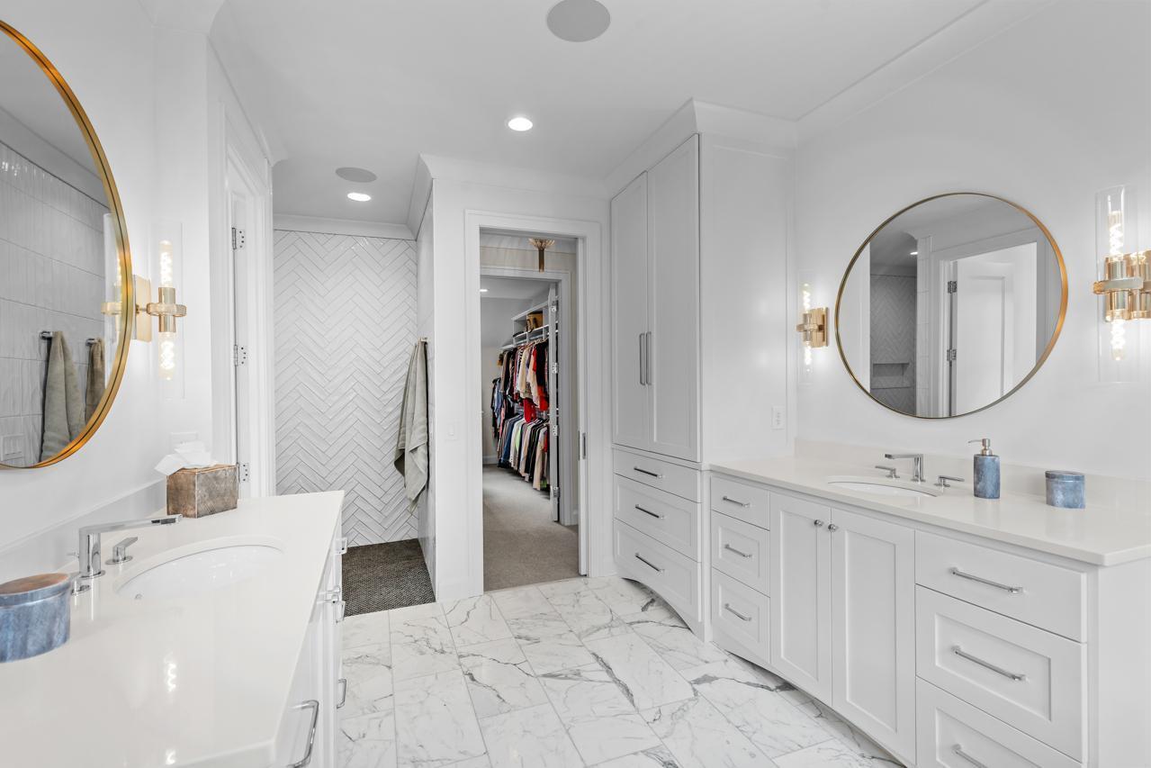 6505 Hawks Pointe Lane