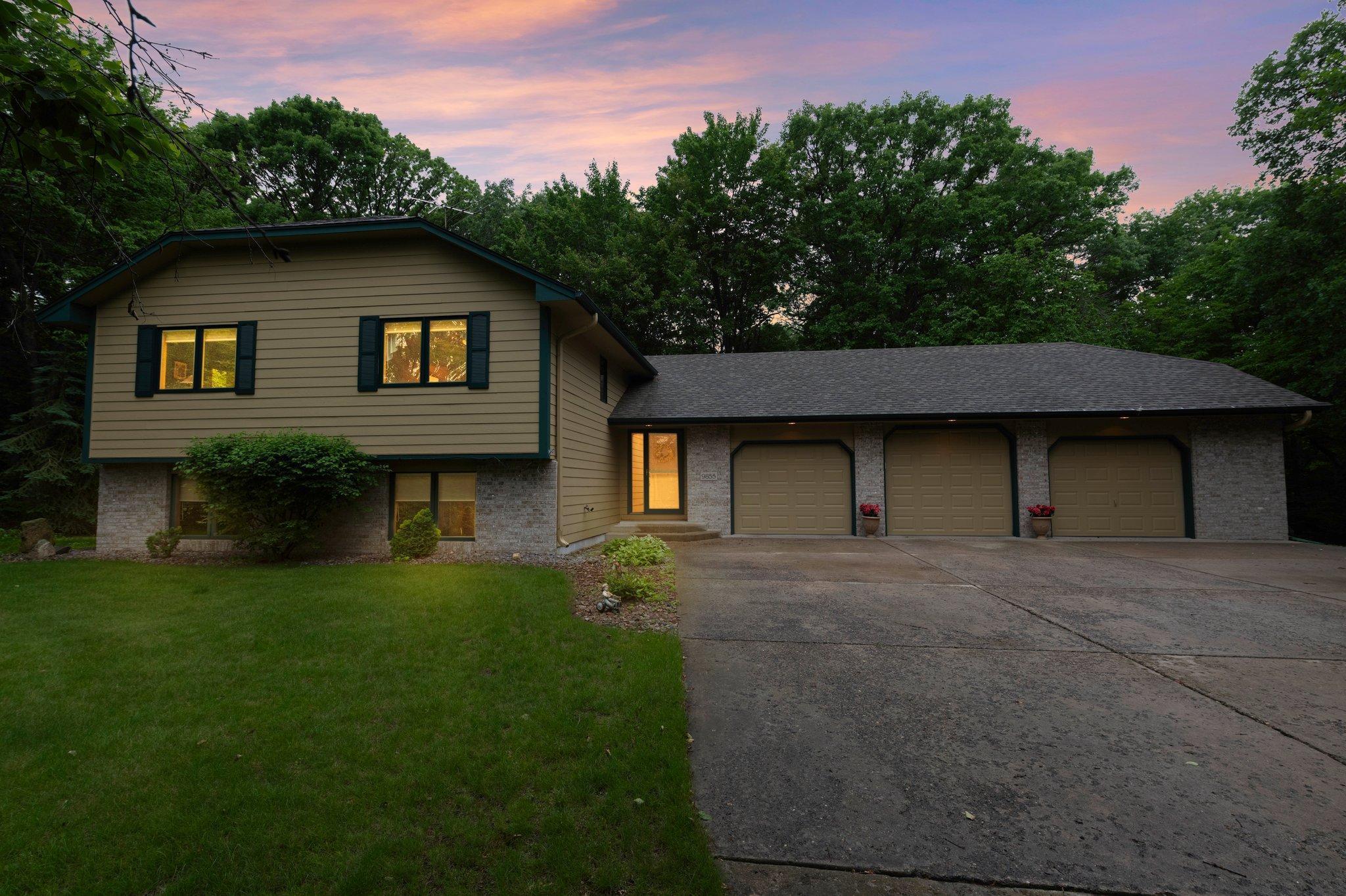 9855 Kadler Avenue NE