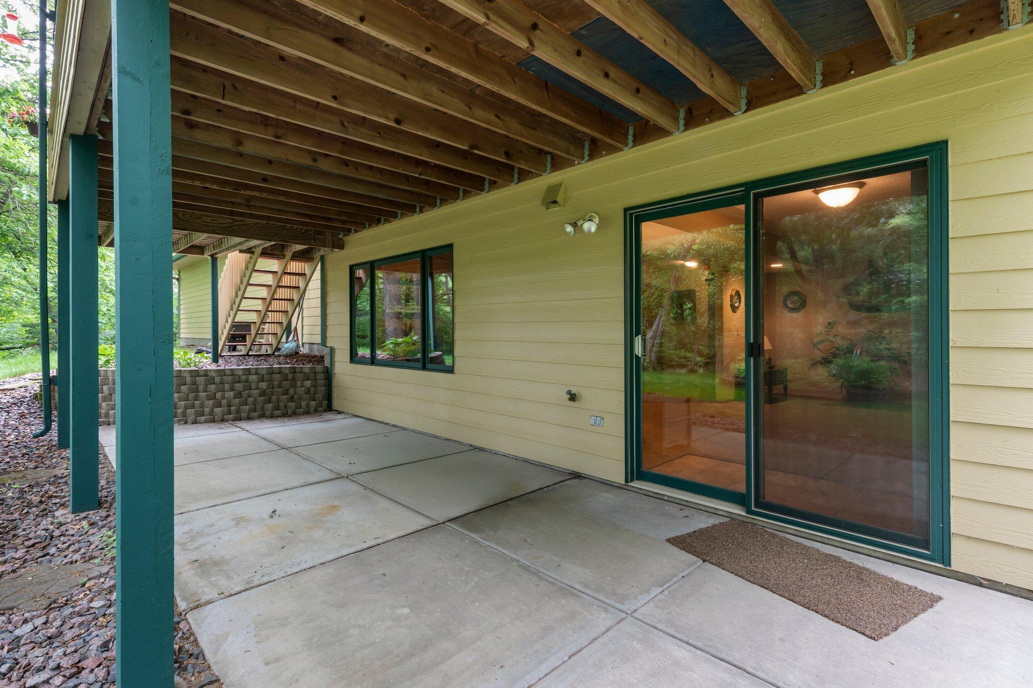 9855 Kadler Avenue NE