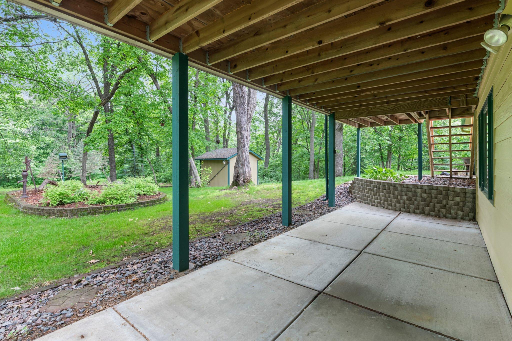 9855 Kadler Avenue NE