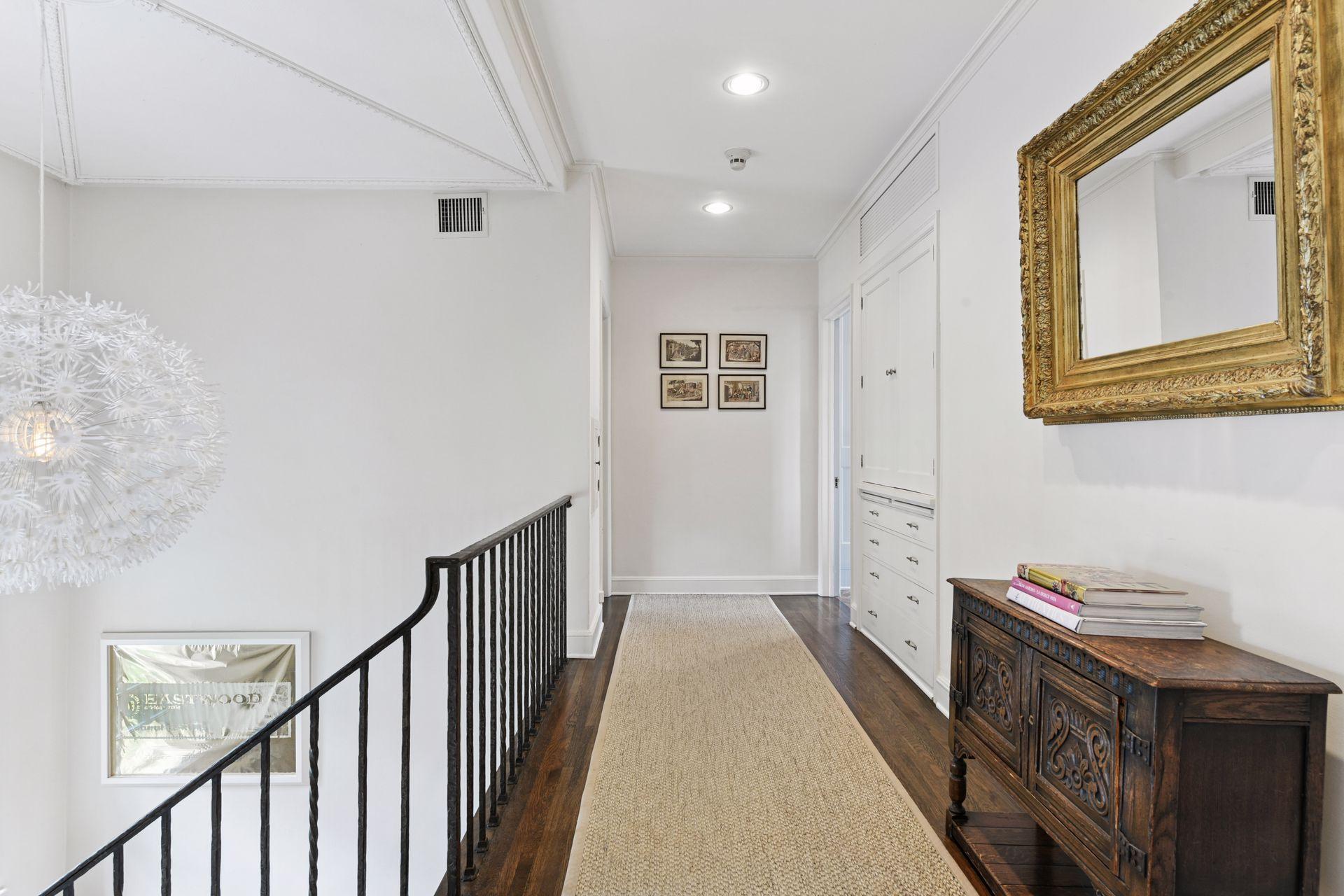 2308 W Lake Of The Isles Parkway