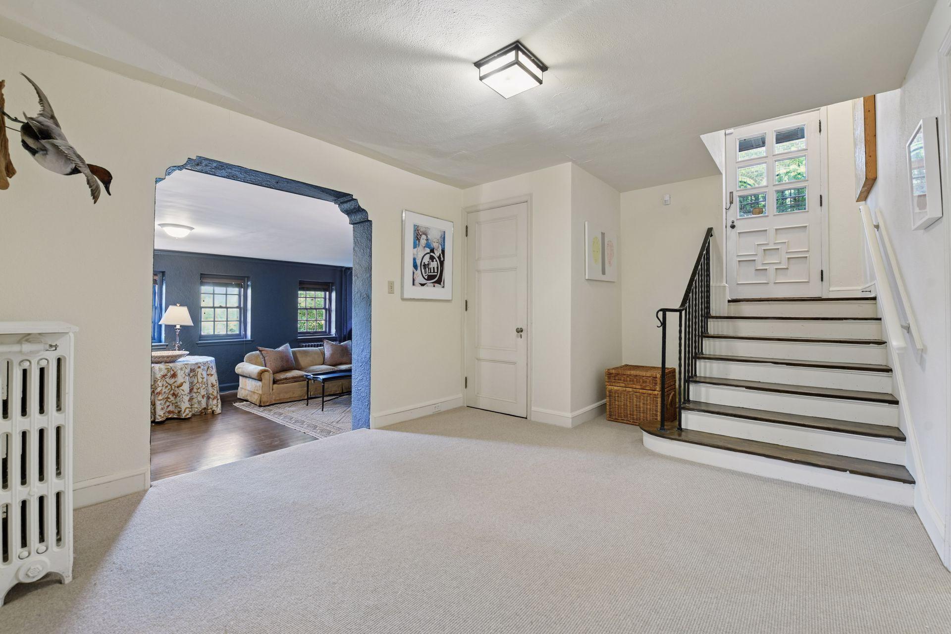 2308 W Lake Of The Isles Parkway