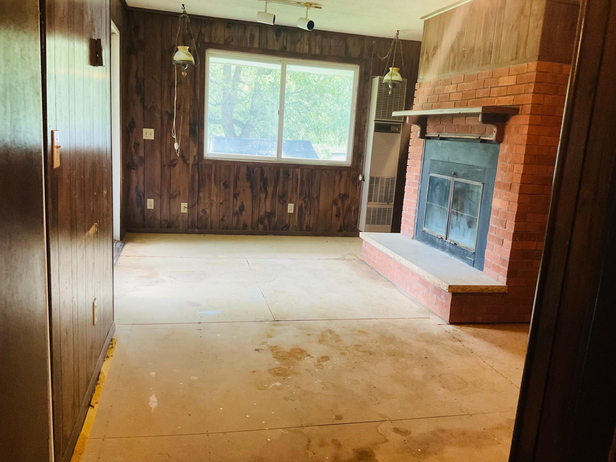 3621 Edward Street NE