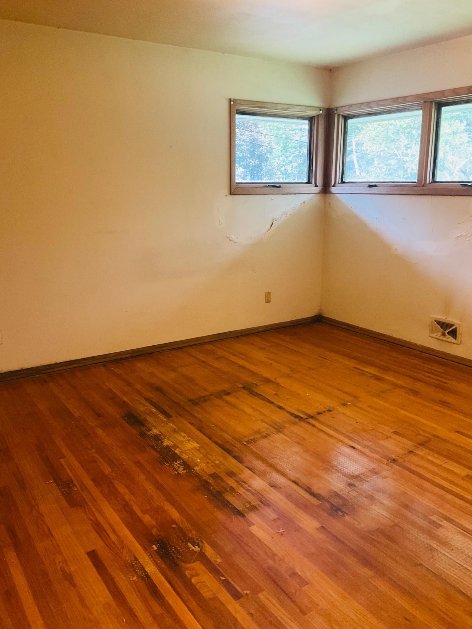 3621 Edward Street NE