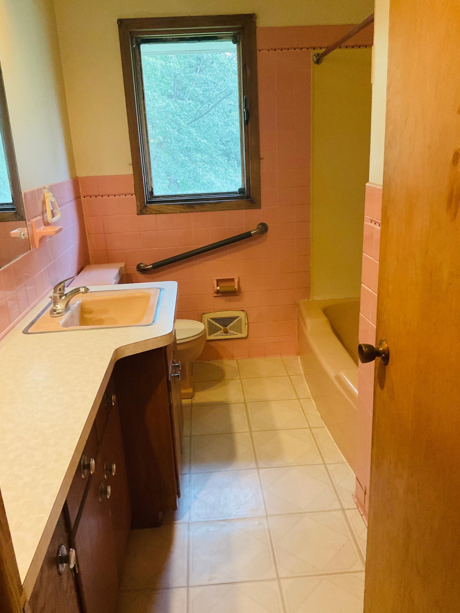 3621 Edward Street NE