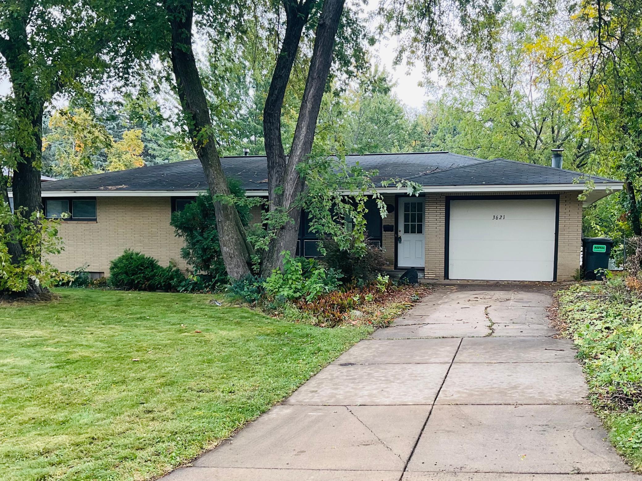 3621 Edward Street NE