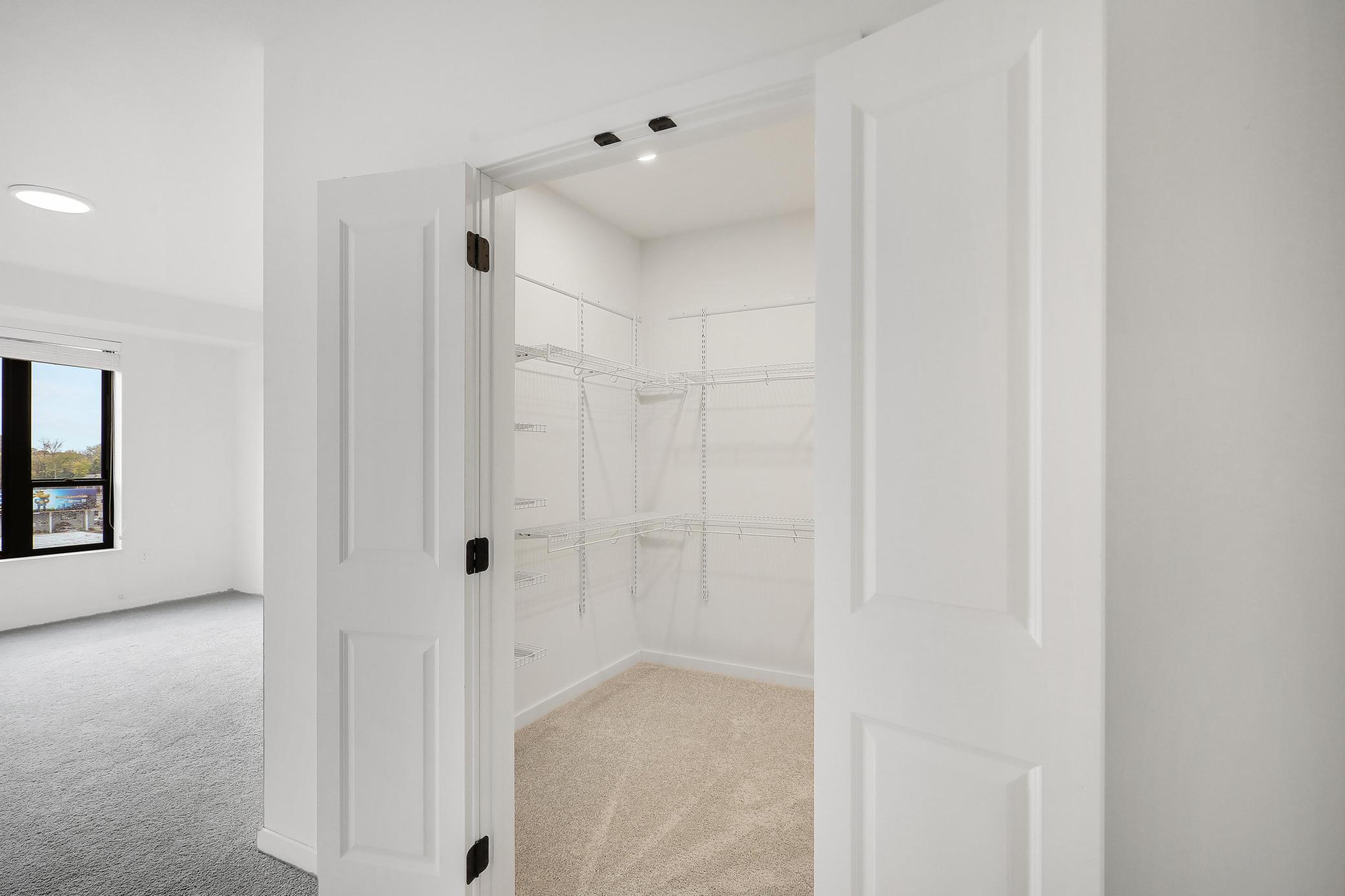 1948 W Wayzata Boulevard Unit: 308