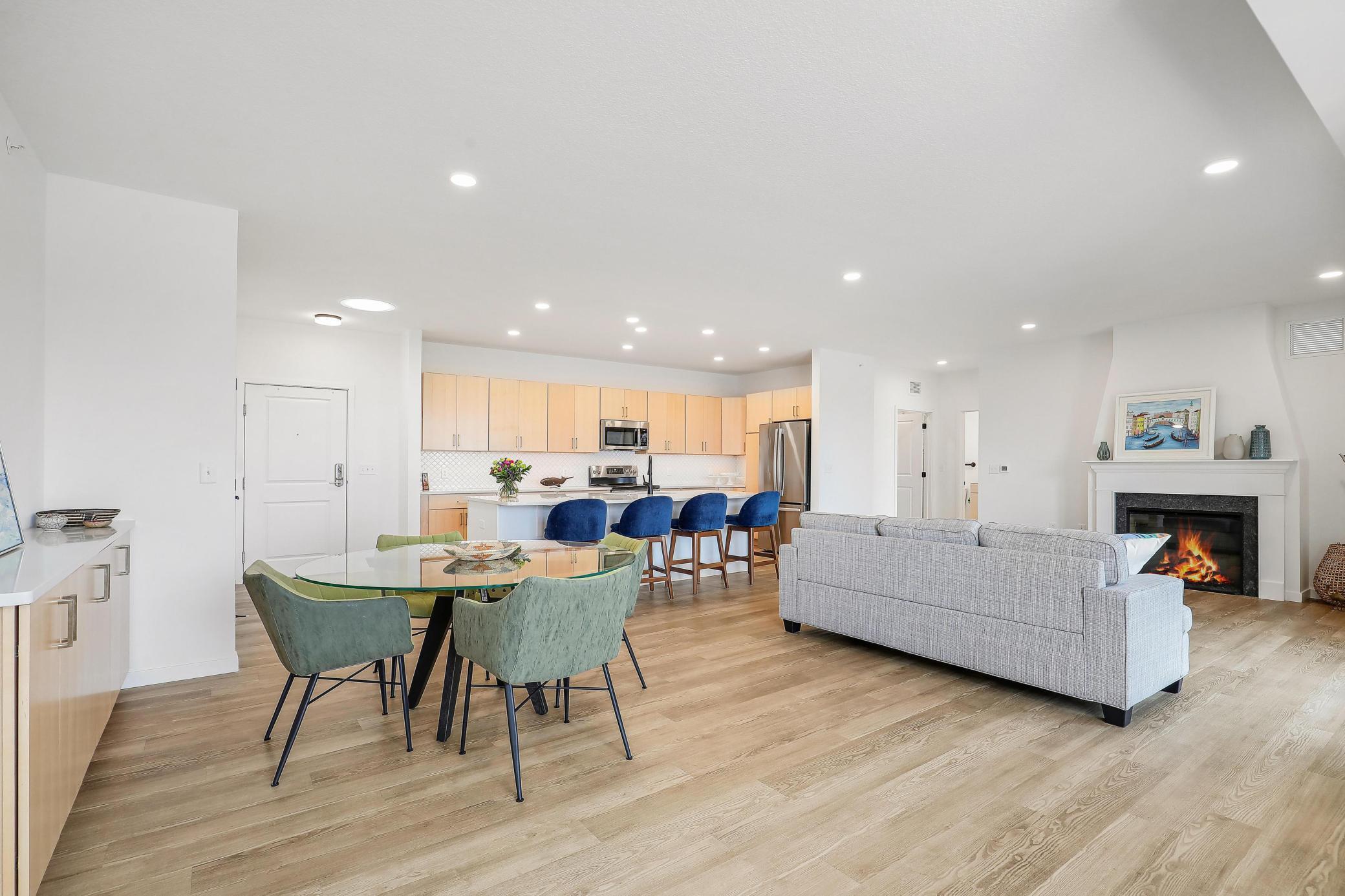 1948 W Wayzata Boulevard Unit: 308