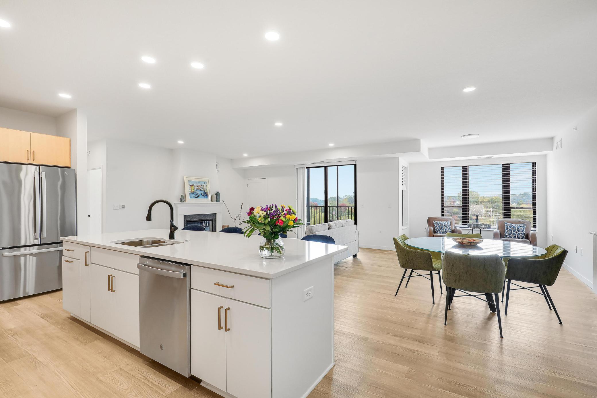 1948 W Wayzata Boulevard Unit: 308