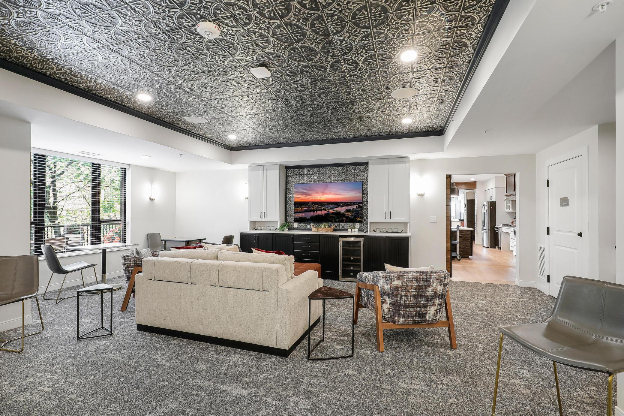 1948 W Wayzata Boulevard Unit: 308